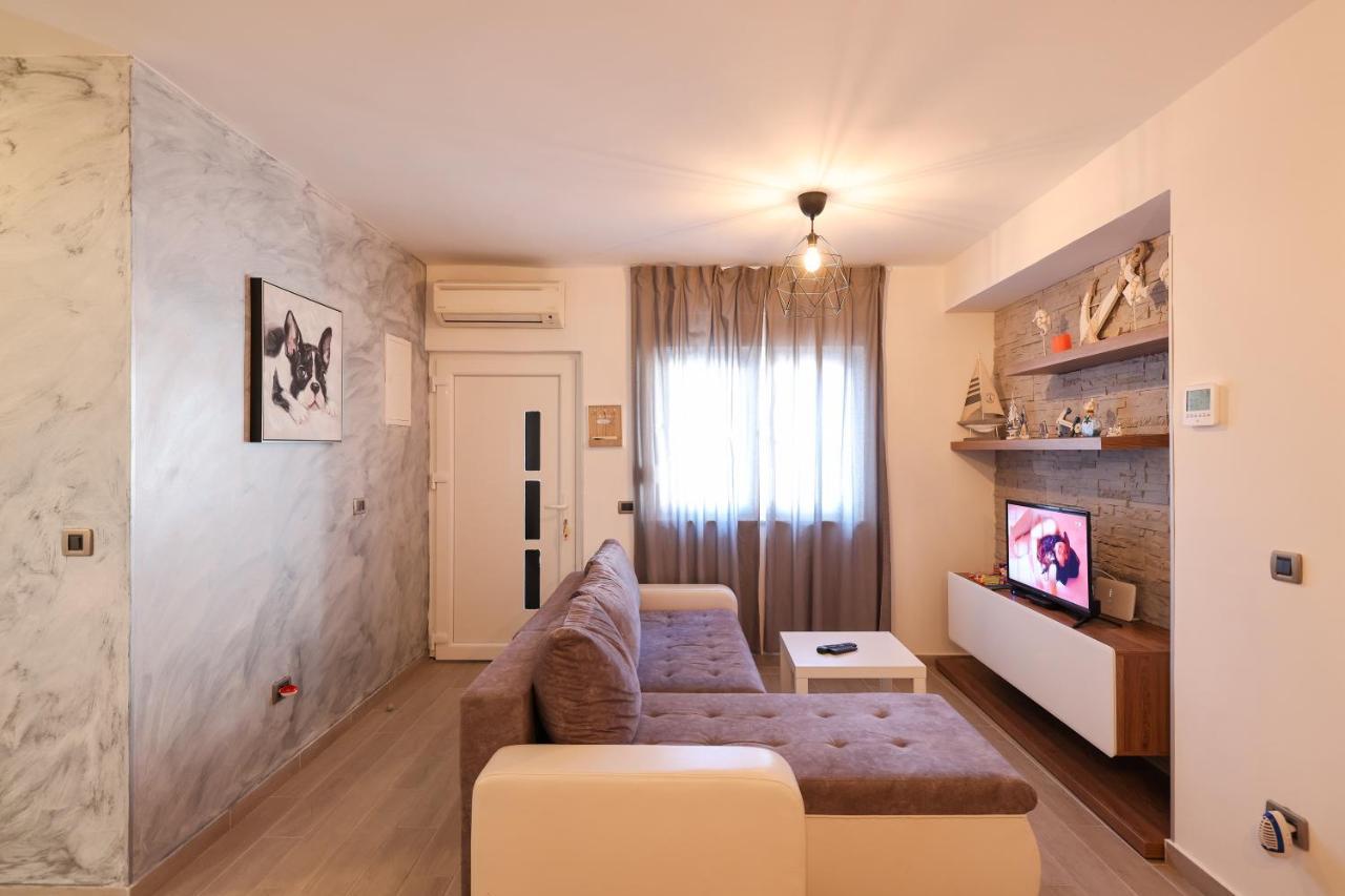Coco Apartment Pirovac Ngoại thất bức ảnh