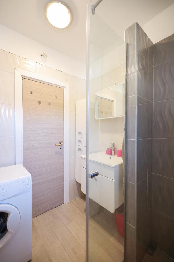 Coco Apartment Pirovac Ngoại thất bức ảnh