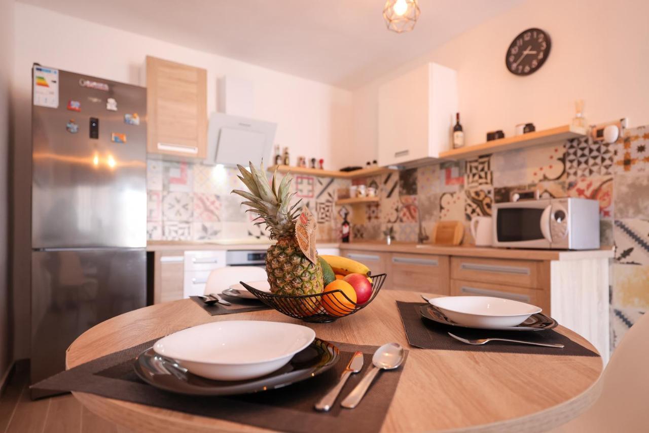 Coco Apartment Pirovac Ngoại thất bức ảnh