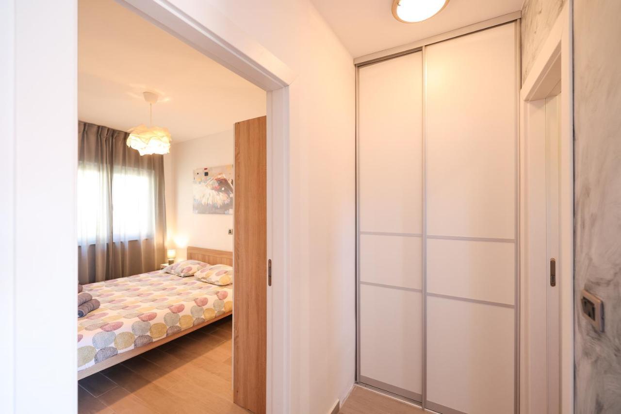 Coco Apartment Pirovac Ngoại thất bức ảnh